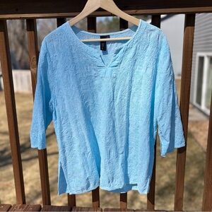 Focus Casula Life Women's Light Blue Textured V-Neck Tunic Top